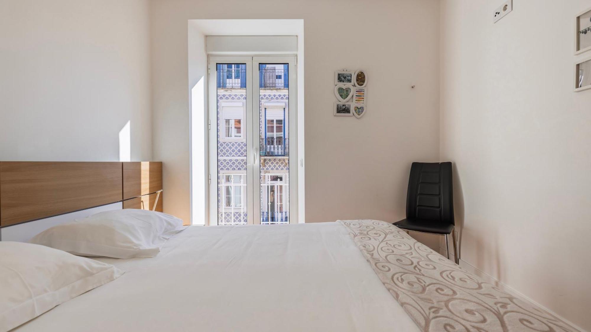 Comfort & Bright Apartment By Lovelystay Lisboa Exteriör bild